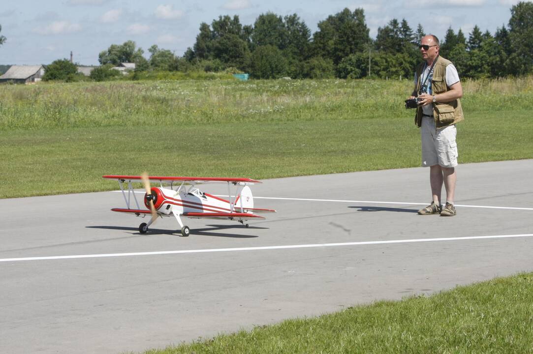 Aviamodelių varžybos Mickuose