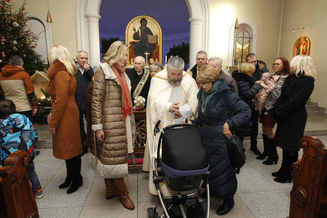 Deimantinių vestuvių proga A.Bilotaitės seneliai atnaujino santuokos įžadus