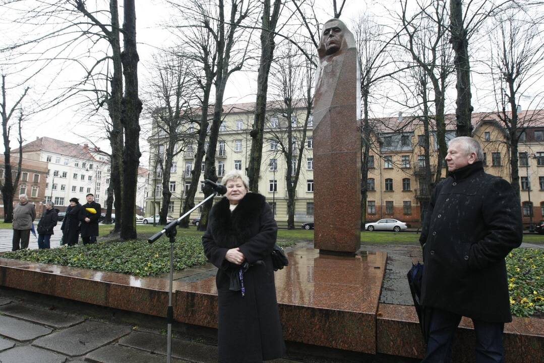 Klaipėdiečiai minėjo K.Donelaičio gimtadienį