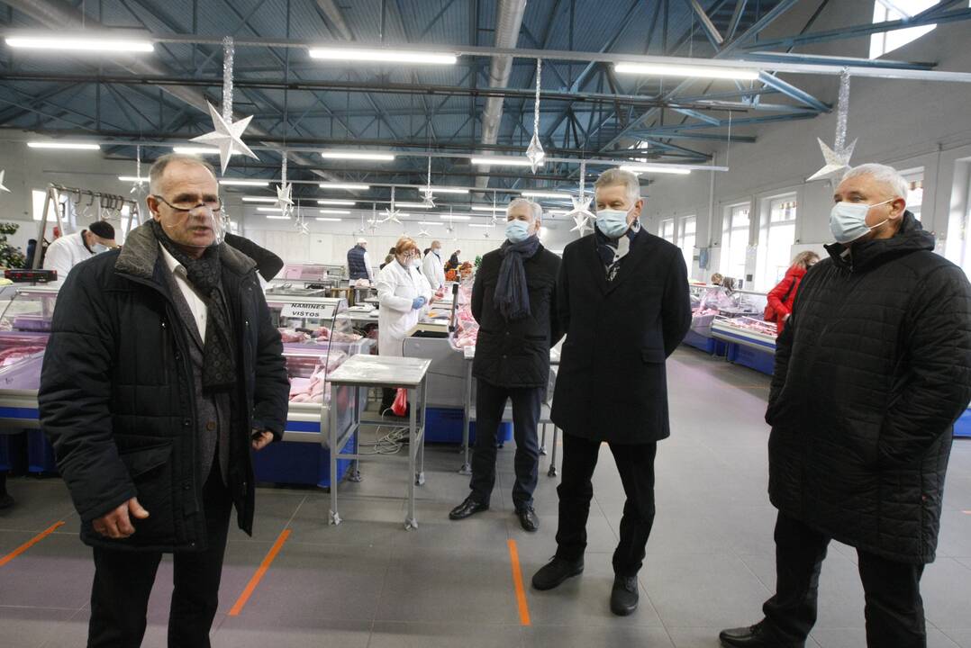 Senasis turgus kviečia į atnaujintą halę