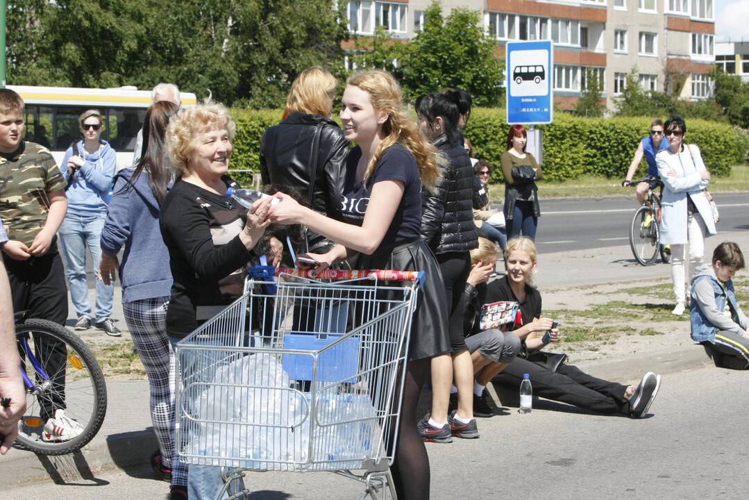 Pranešimas apie galimą prekybos centro sprogimą nepasitvirtino