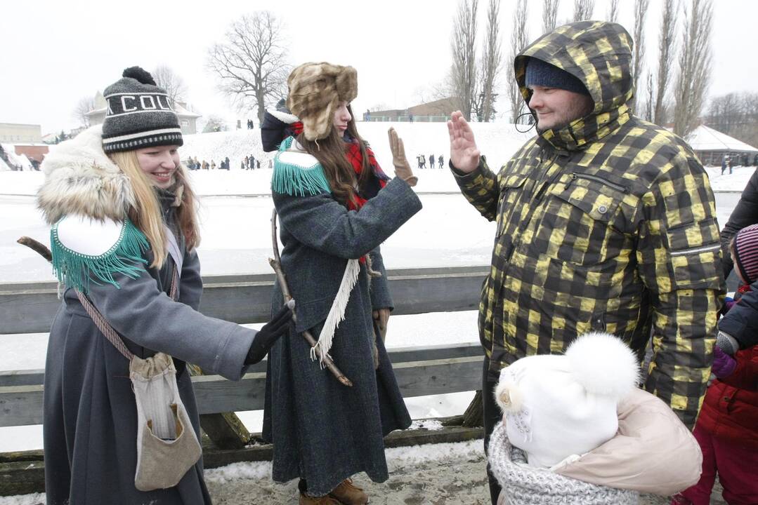 Klaipėdiečiai nenusižengė tradicijoms: per Užgavėnes išdykavo ir sudegino Morę