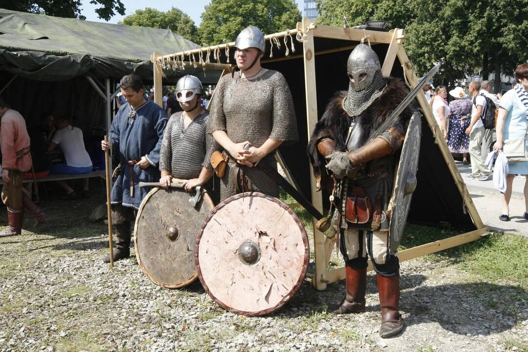 Kuršių ir vikingų stovykla