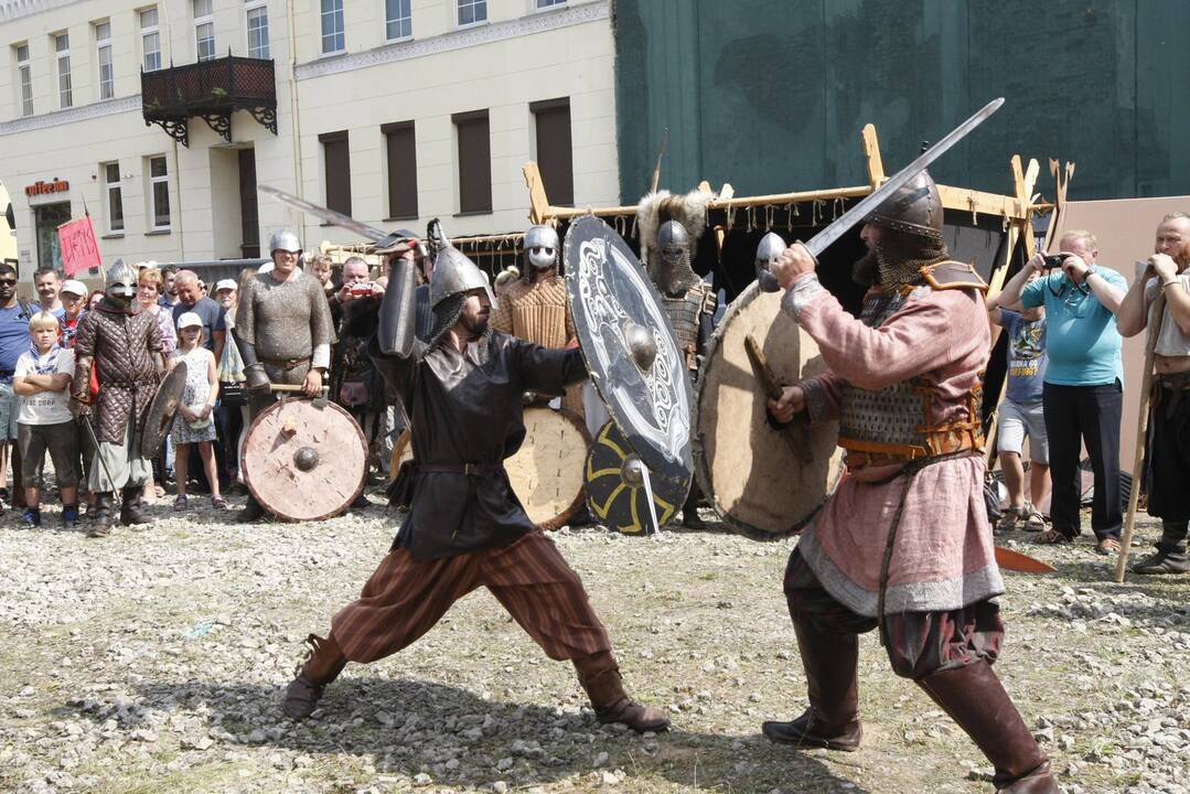 Kuršių ir vikingų stovykla