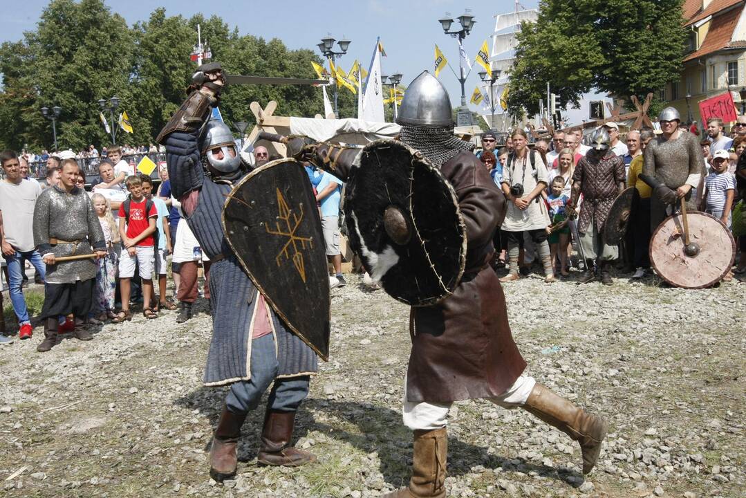 Kuršių ir vikingų stovykla