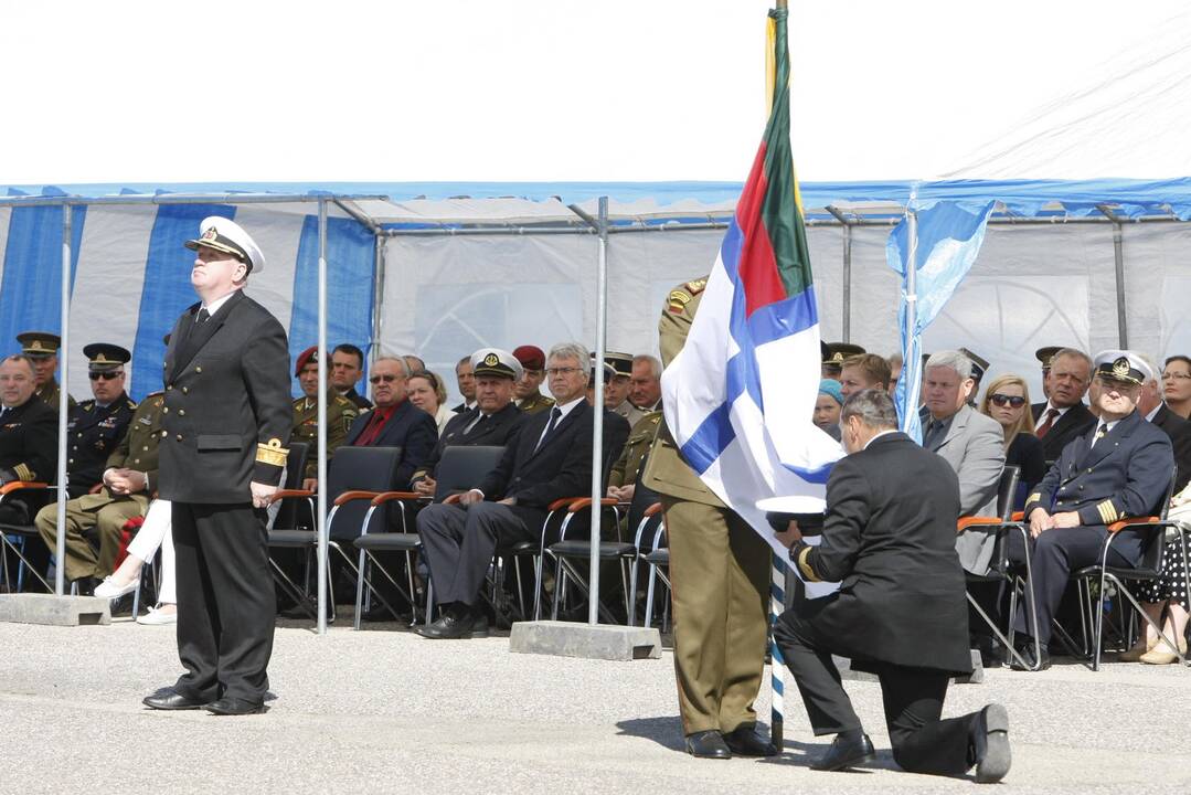 Karinių jūrų pajėgų vadų pasikeitimo ceremonija.