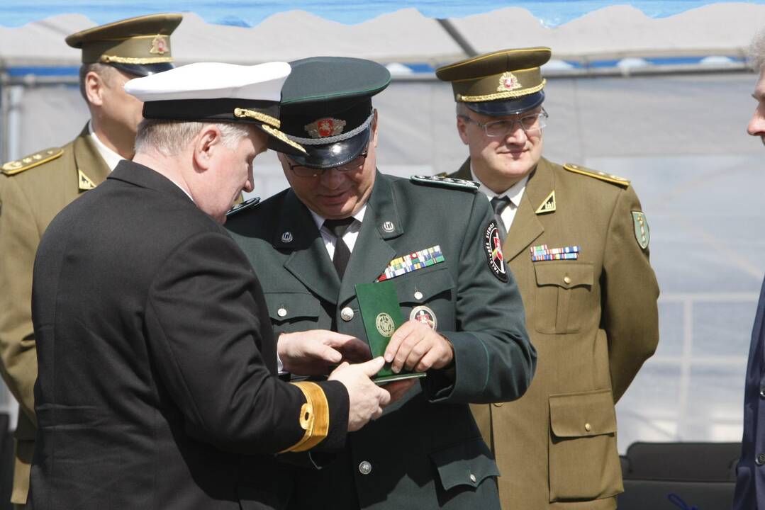 Karinių jūrų pajėgų vadų pasikeitimo ceremonija.