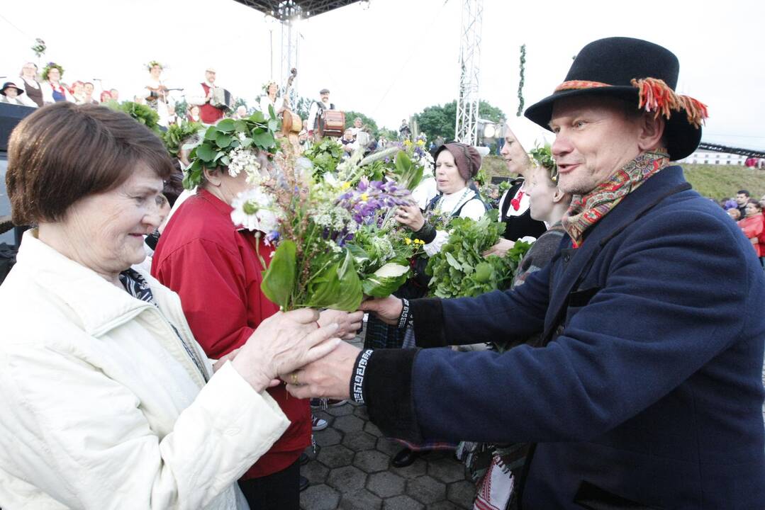 Joninių laužai 