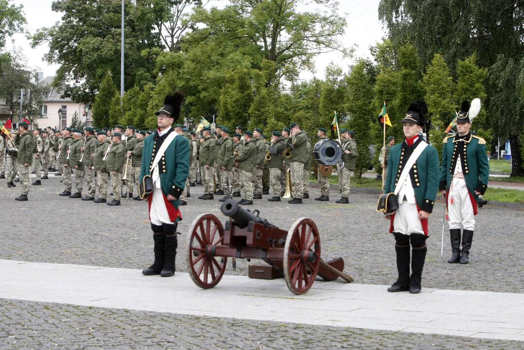 Kariai Klaipėdoje minėjo brigados įkūrimo penkmetį