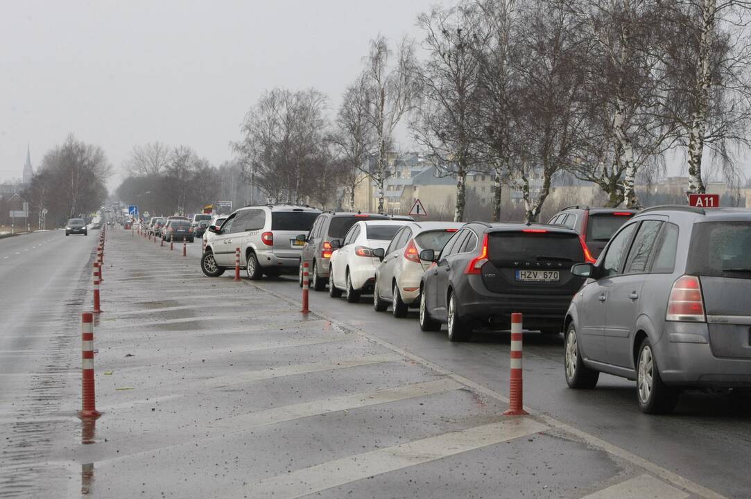 Automobilių eilės į Palangą