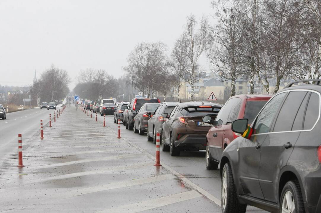 Automobilių eilės į Palangą