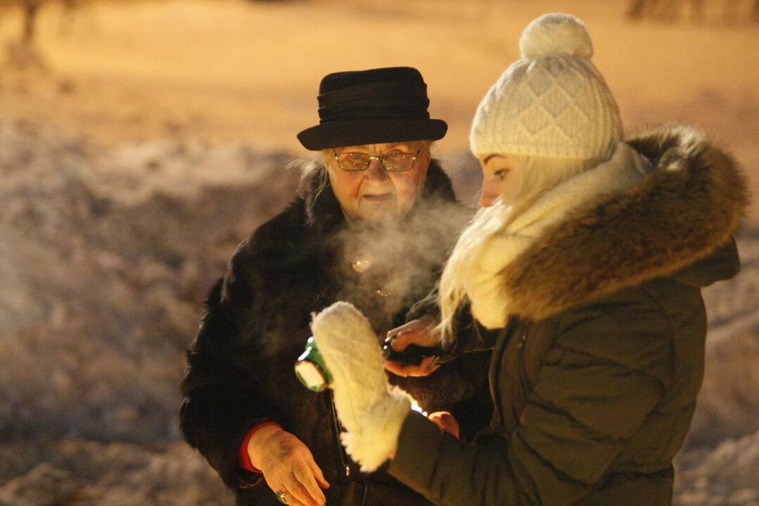 Žvakelių uždegimo akcija "Vienybės laiptai"