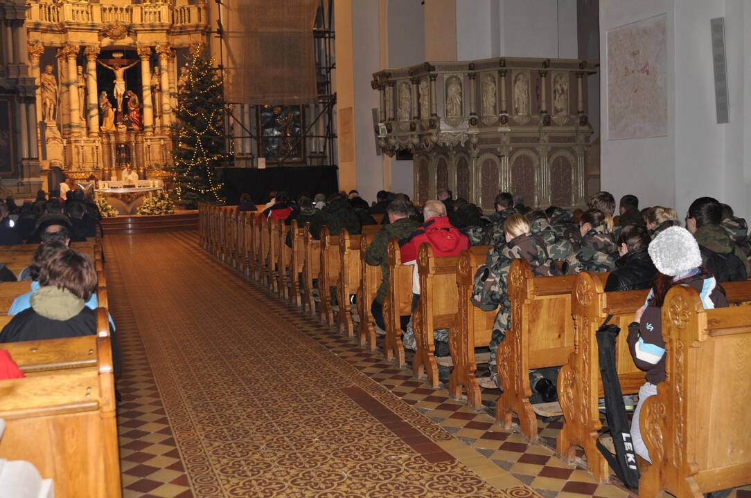 Naktininis žygis sukilimo dalyvių keliais 