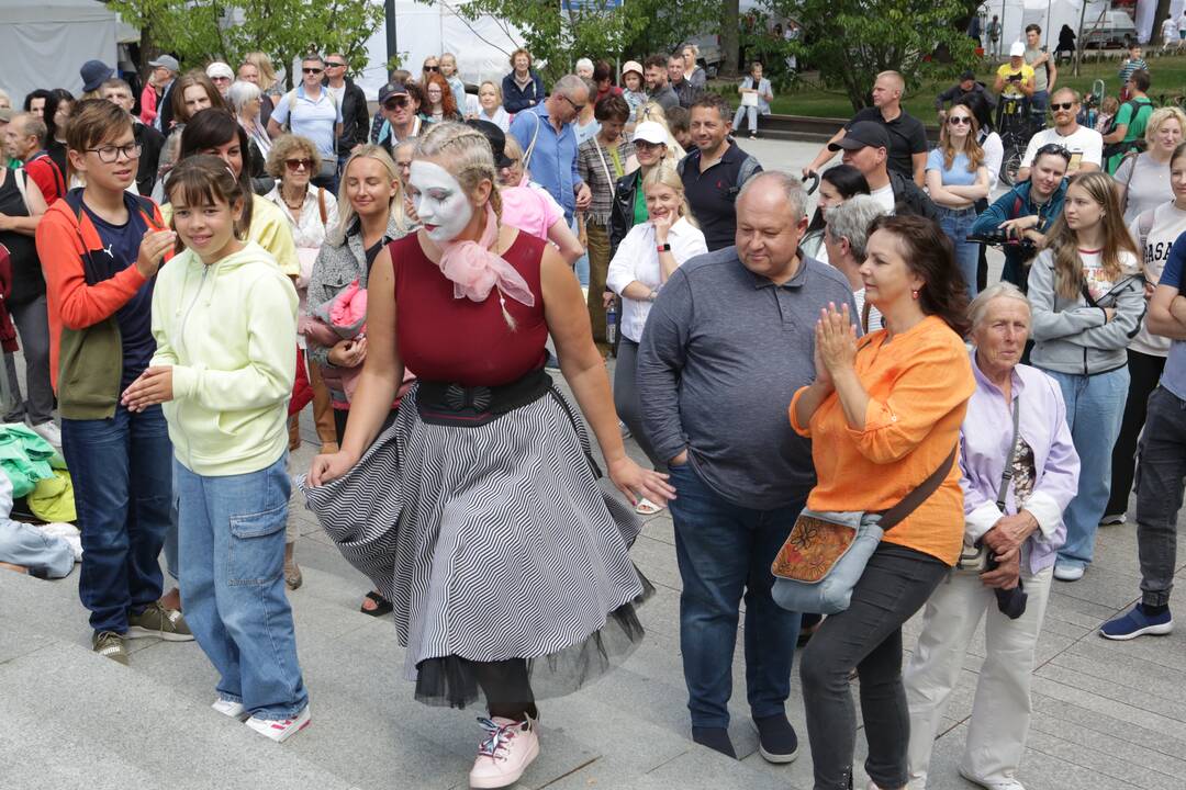 Teatriniai potyriai Jūros šventėje