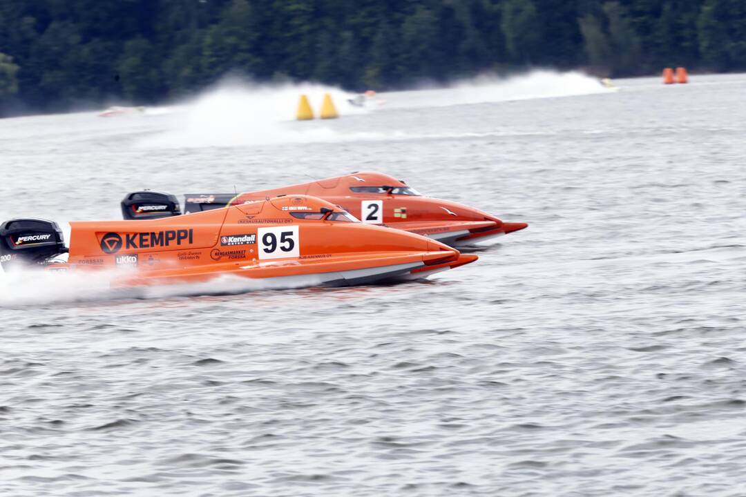 Kaune startavo F-2 pasaulio čempionatas