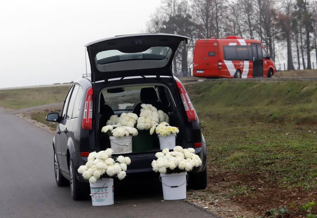 Lapkričio 1-ąją kauniečiai lanko kapines