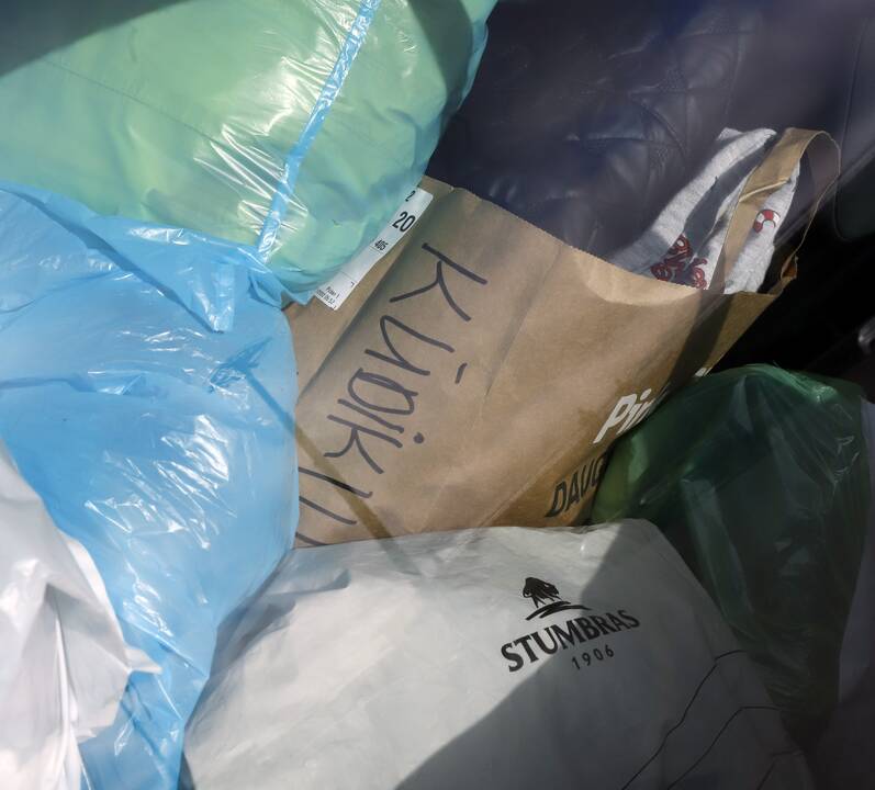 Kauniečiai siunčia humanitarinę pagalbą