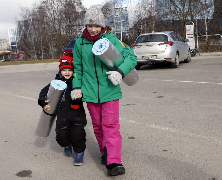 Kauniečiai siunčia humanitarinę pagalbą
