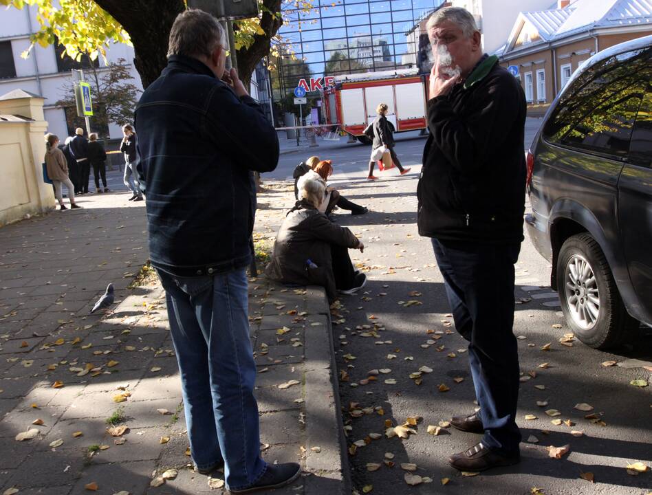 Po pranešimo apie sprogmenį, iš Kauno „Akropolio“ evakuoti žmonės