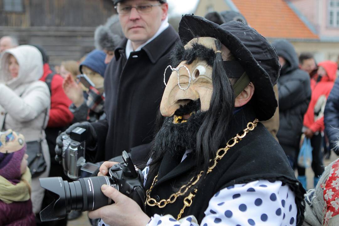 "Žydo" personažas Užgavėnėse Rumšiškėse. 