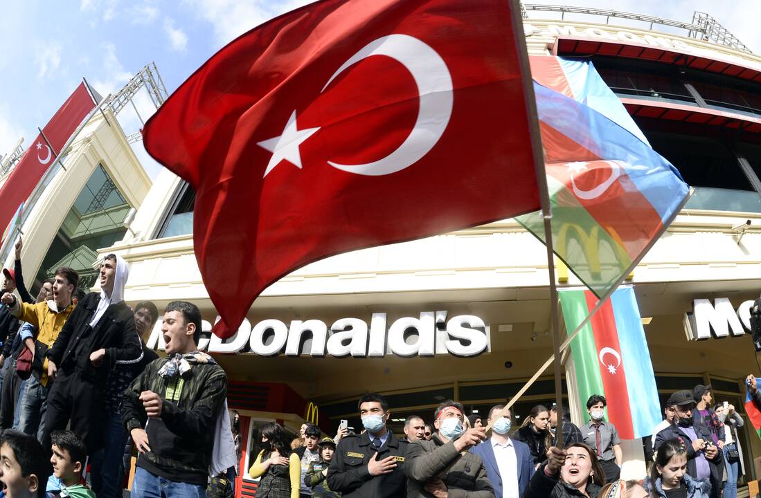 Azerbaidžanas vykdo tyliąją diplomatiją, tarpininkaudamas Turkijai ir Izraeliui