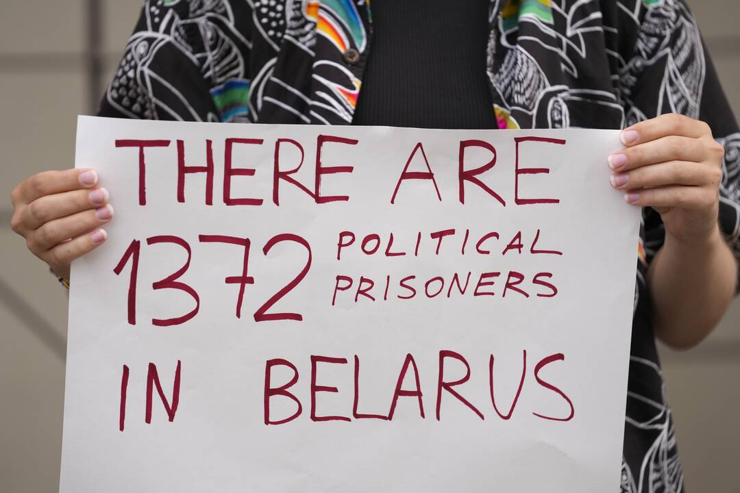 „Viasna“: Baltarusijoje politinėse bylose nuteisti 66 iš užsienio grįžę žmonės