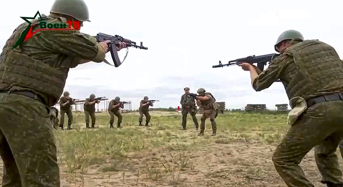 Baltarusija pradėjo karinius mokymus prie sienos su Ukraina