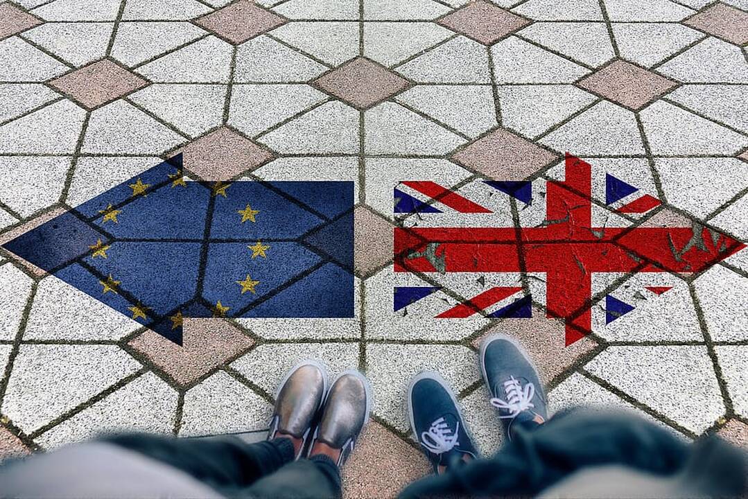Sienos po „Brexito“ atskirs ES ir JK piliečius