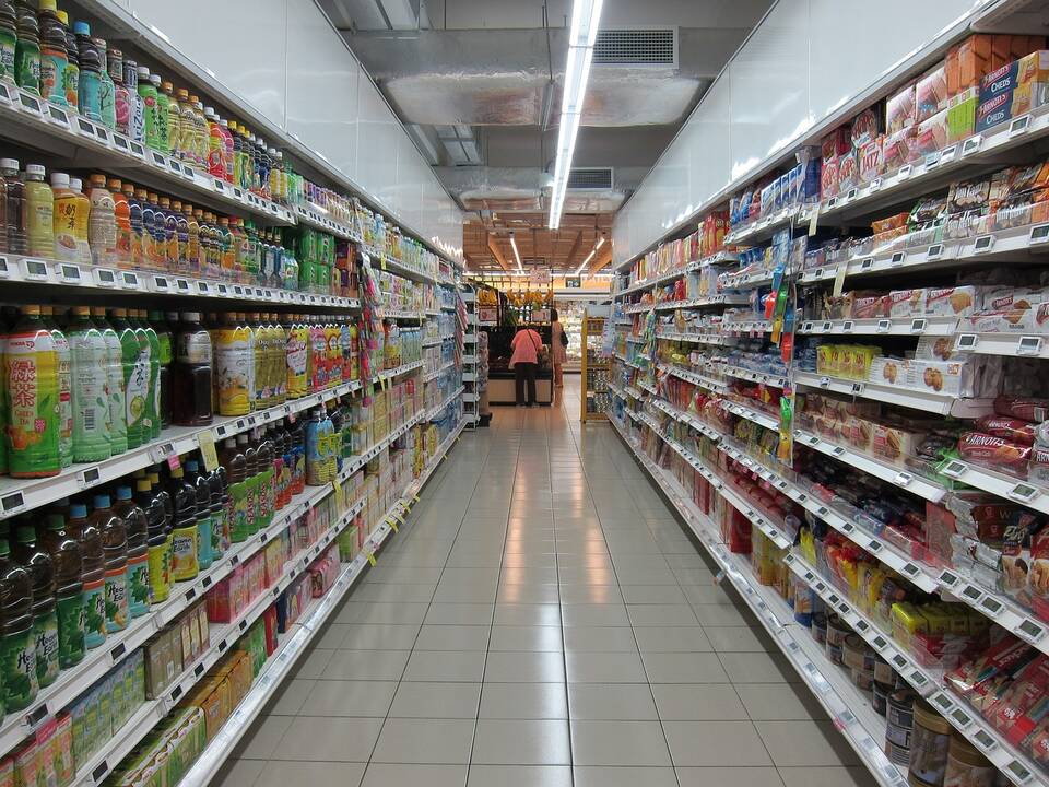 Mažmeninė prekyba Lenkijoje gegužę pagyvėjo kukliau nei tikėtasi