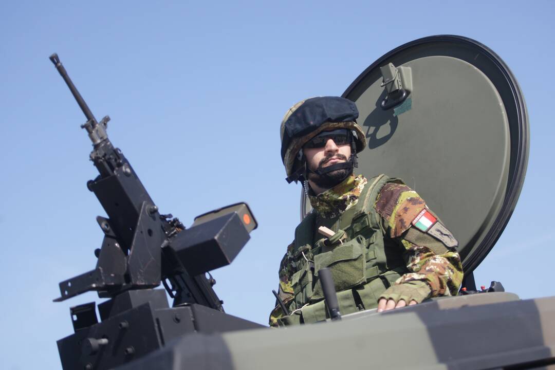 Italija šiais metais ketina įgyvendinti 2 procentų NATO tikslą