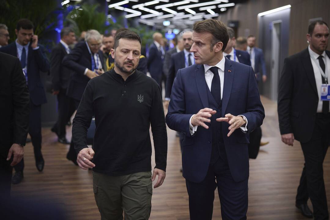 Macronas: Prancūzija ir sąjungininkai yra vieningi Ukrainos klausimu