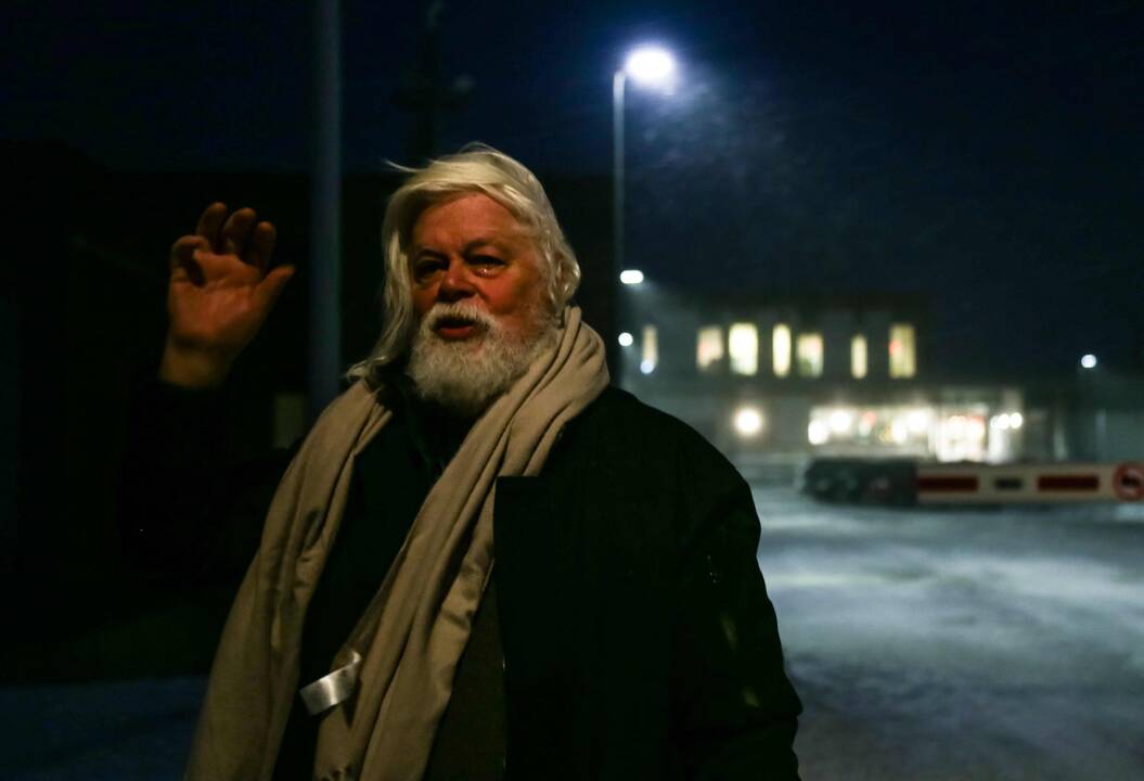 Danija paleido anksčiau sulaikytą garsų kovotoją prieš banginių medžioklę