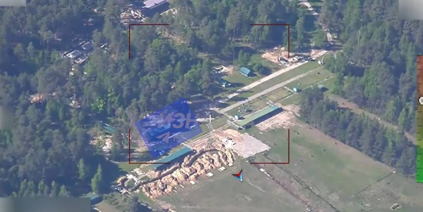 Nusikalstamas neatsargumas: rusų raketa smogė į ukrainiečių karių susibūrimo vietą