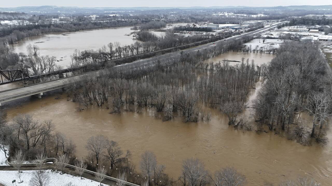 JAV žiemos audrų aukų skaičius išaugo iki keturiolikos