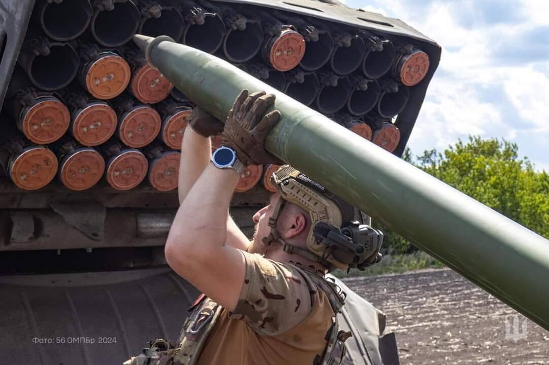 Rusų armija Ukrainoje per pastarąją parą prarado dar 1 130 karių