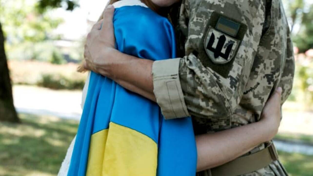 ES: šaukiamojo amžiaus ukrainiečiai nebus prievarta išsiunčiami