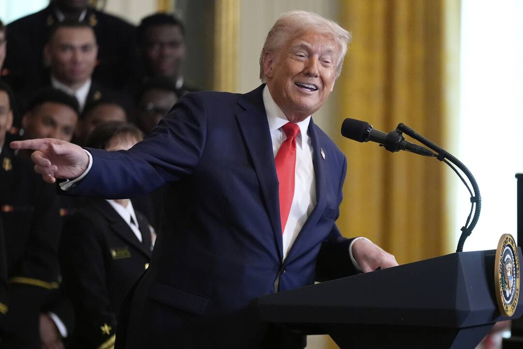 Trumpas: Harvardas yra pokštas, nenusipelnęs finansavimo