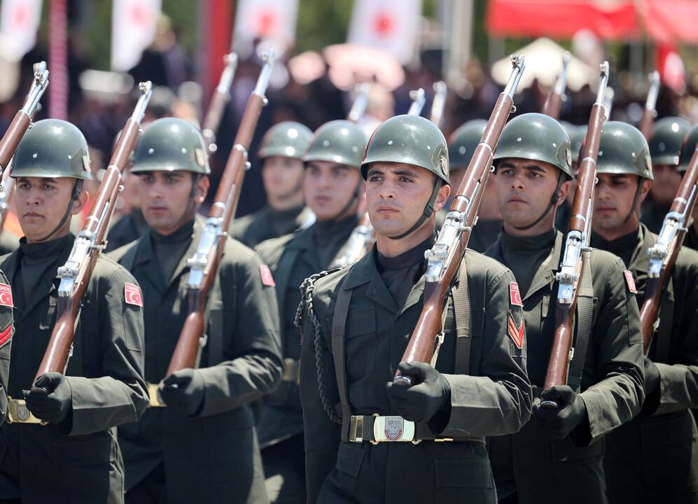 Turkija pasirengusi prireikus siųsti taikdarius į Ukrainą