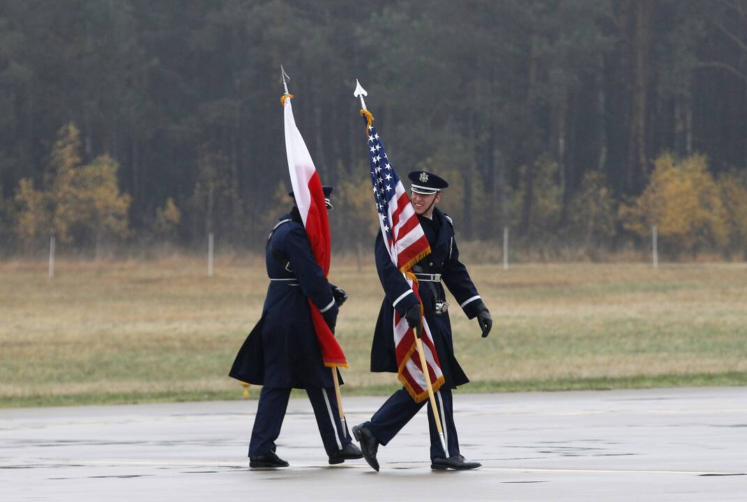 Lenkijoje atidarytas naujas lenkų ir amerikiečių karių mokymo centras