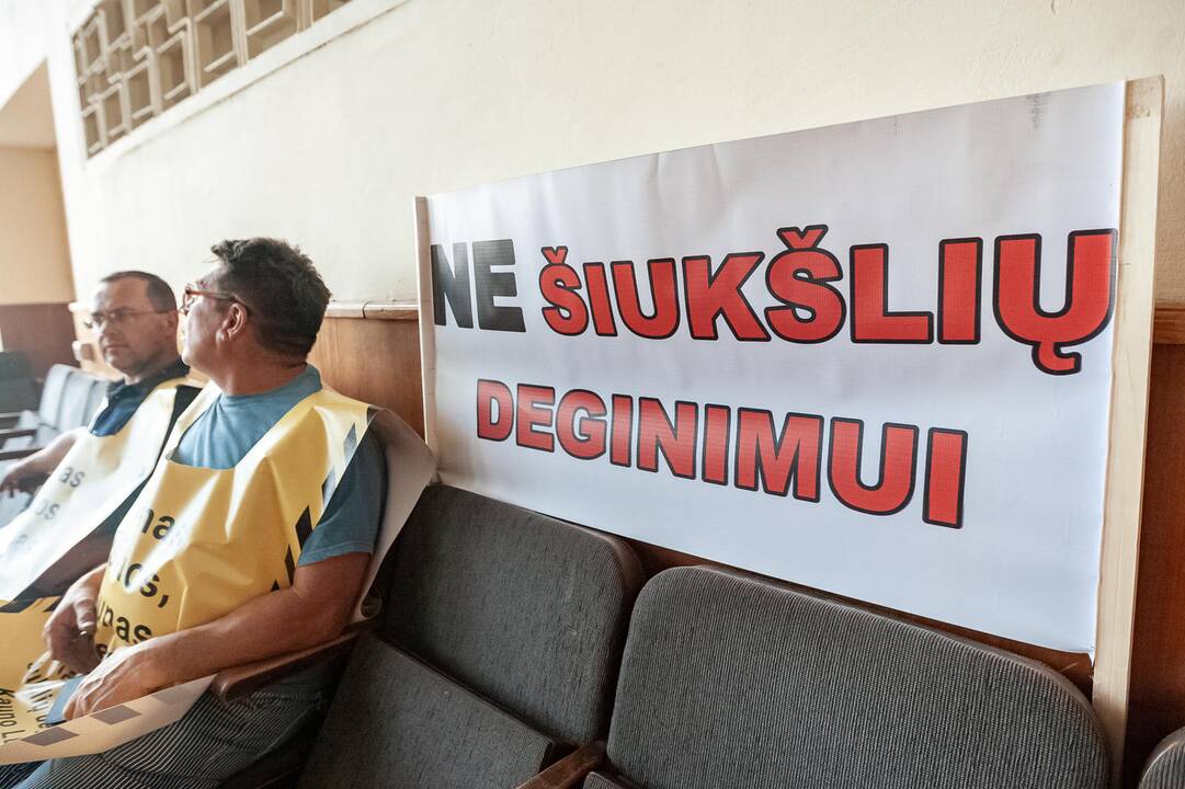 Susirinkimas dėl Kauno šiukšlių deginimo jėgainės