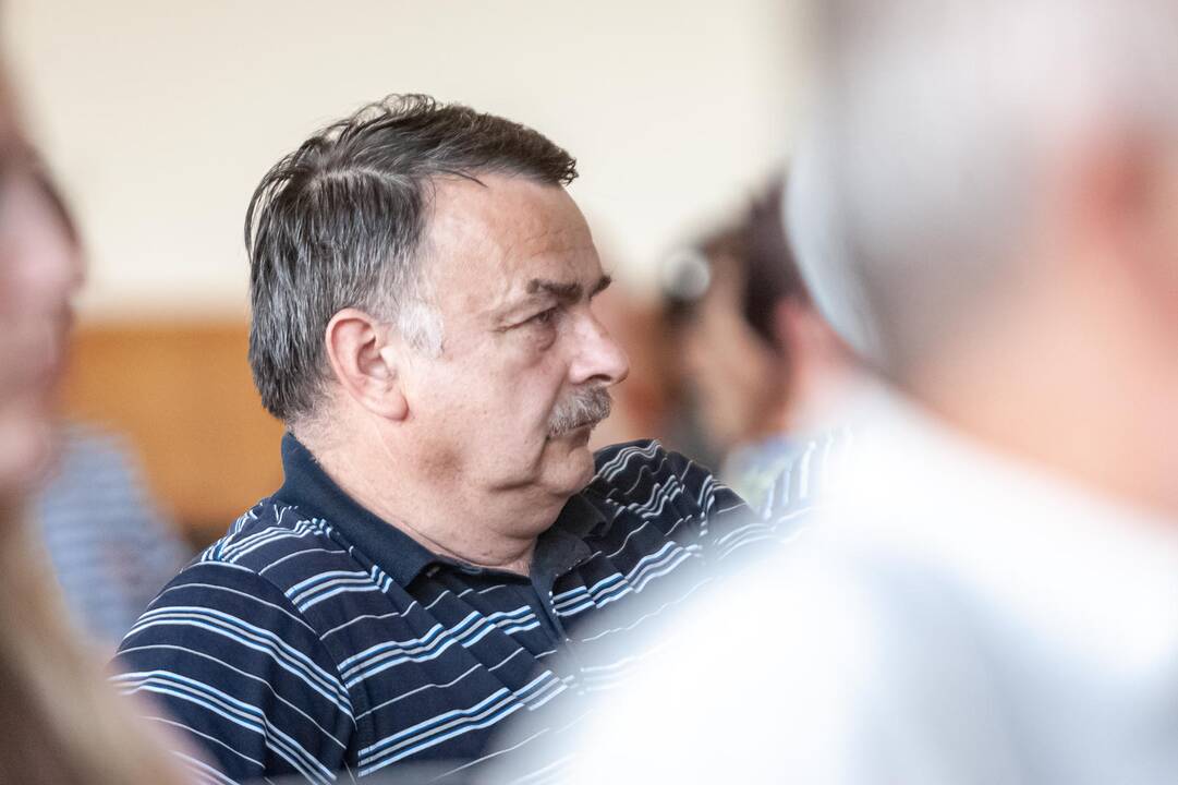 Susirinkimas dėl Kauno šiukšlių deginimo jėgainės
