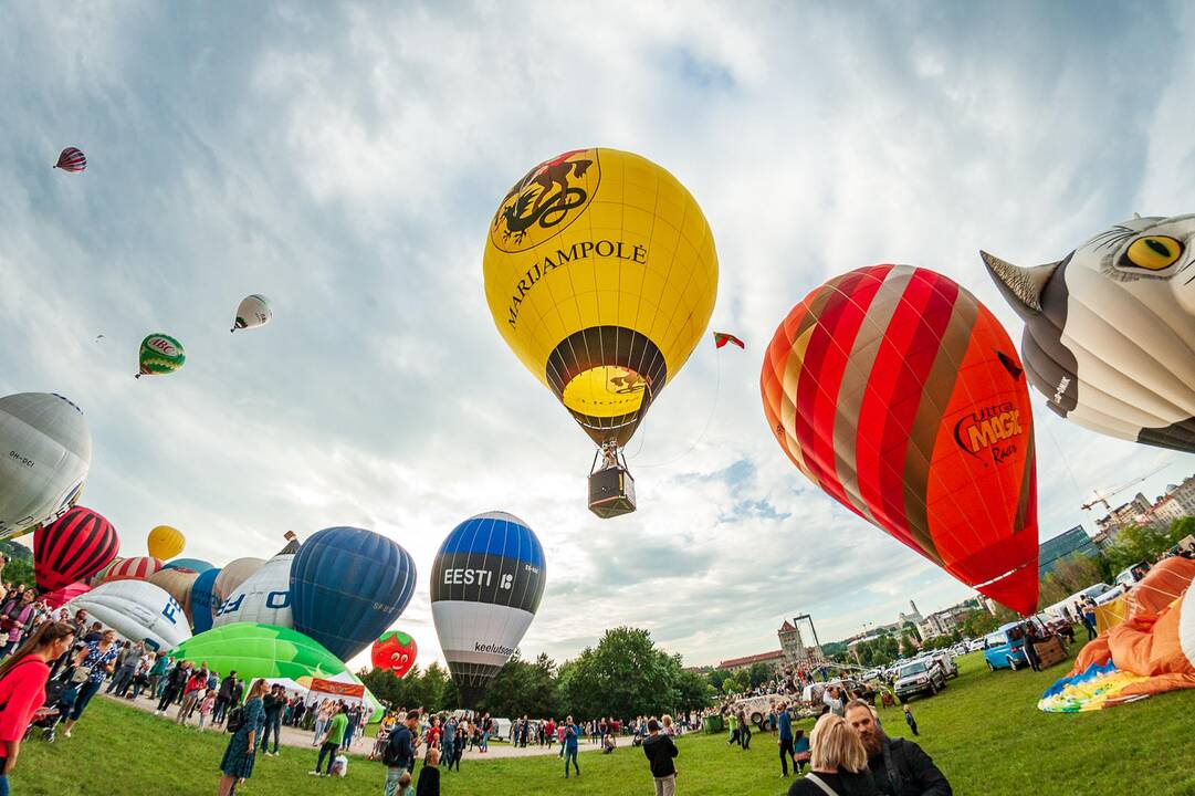 100 oro balionų fiesta „Su laisvės vėju“