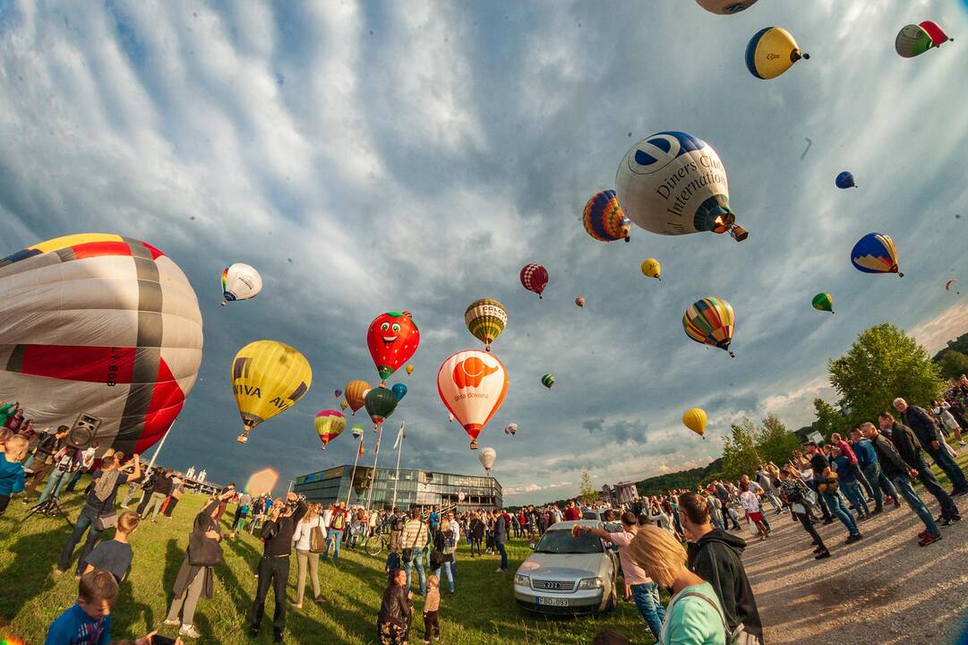 100 oro balionų fiesta „Su laisvės vėju“