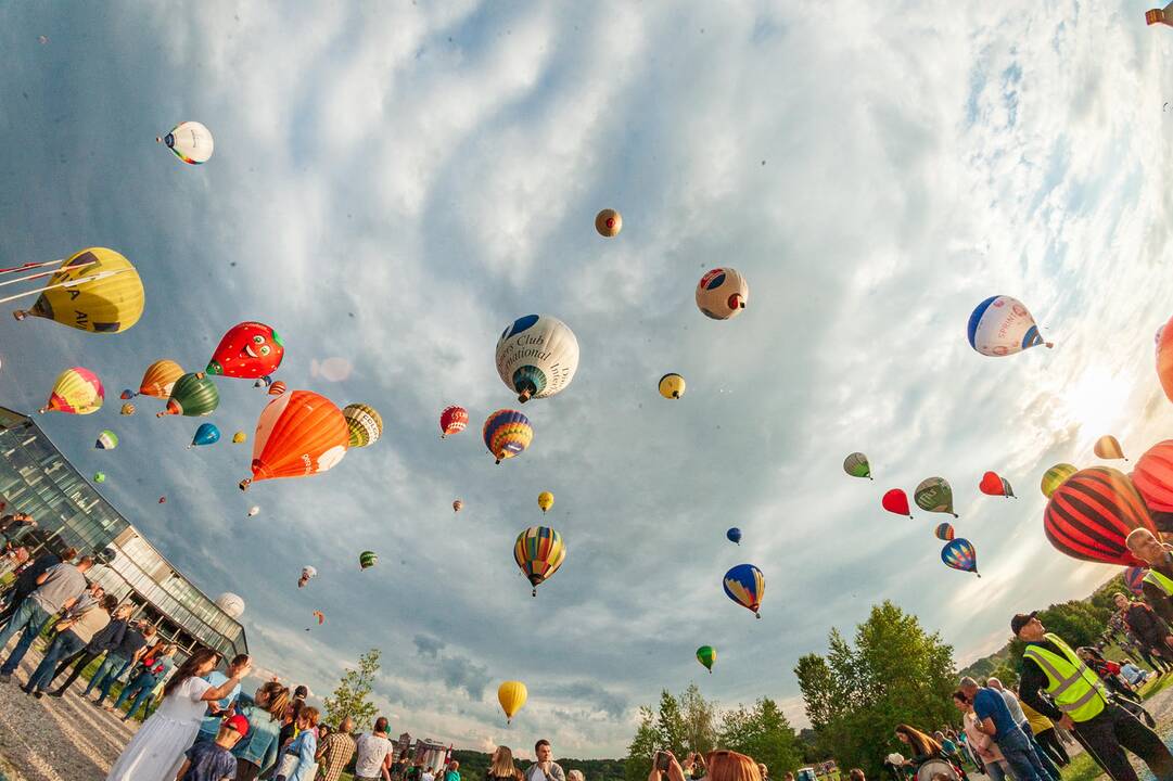 100 oro balionų fiesta „Su laisvės vėju“