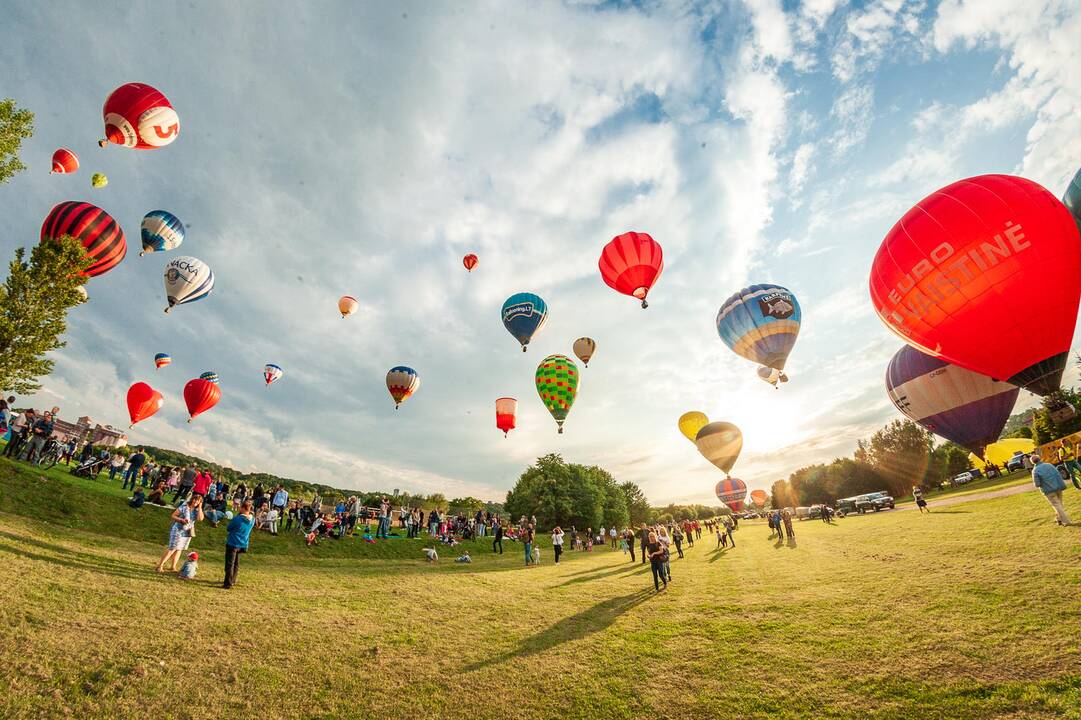 100 oro balionų fiesta „Su laisvės vėju“