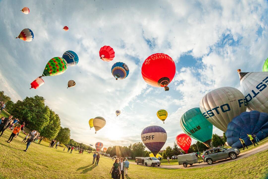 100 oro balionų fiesta „Su laisvės vėju“