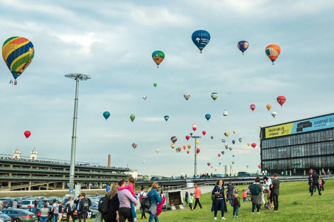 100 oro balionų fiesta „Su laisvės vėju“