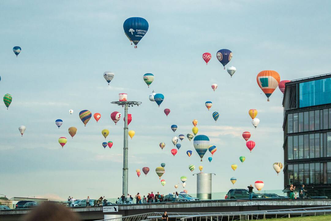 100 oro balionų fiesta „Su laisvės vėju“
