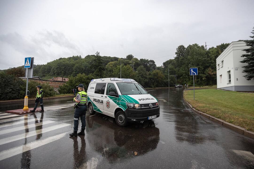 Uždaryta Salako gatvė