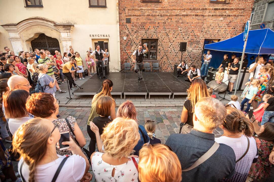 „Šokantis senamiestis“ vasarą palydi šokiu